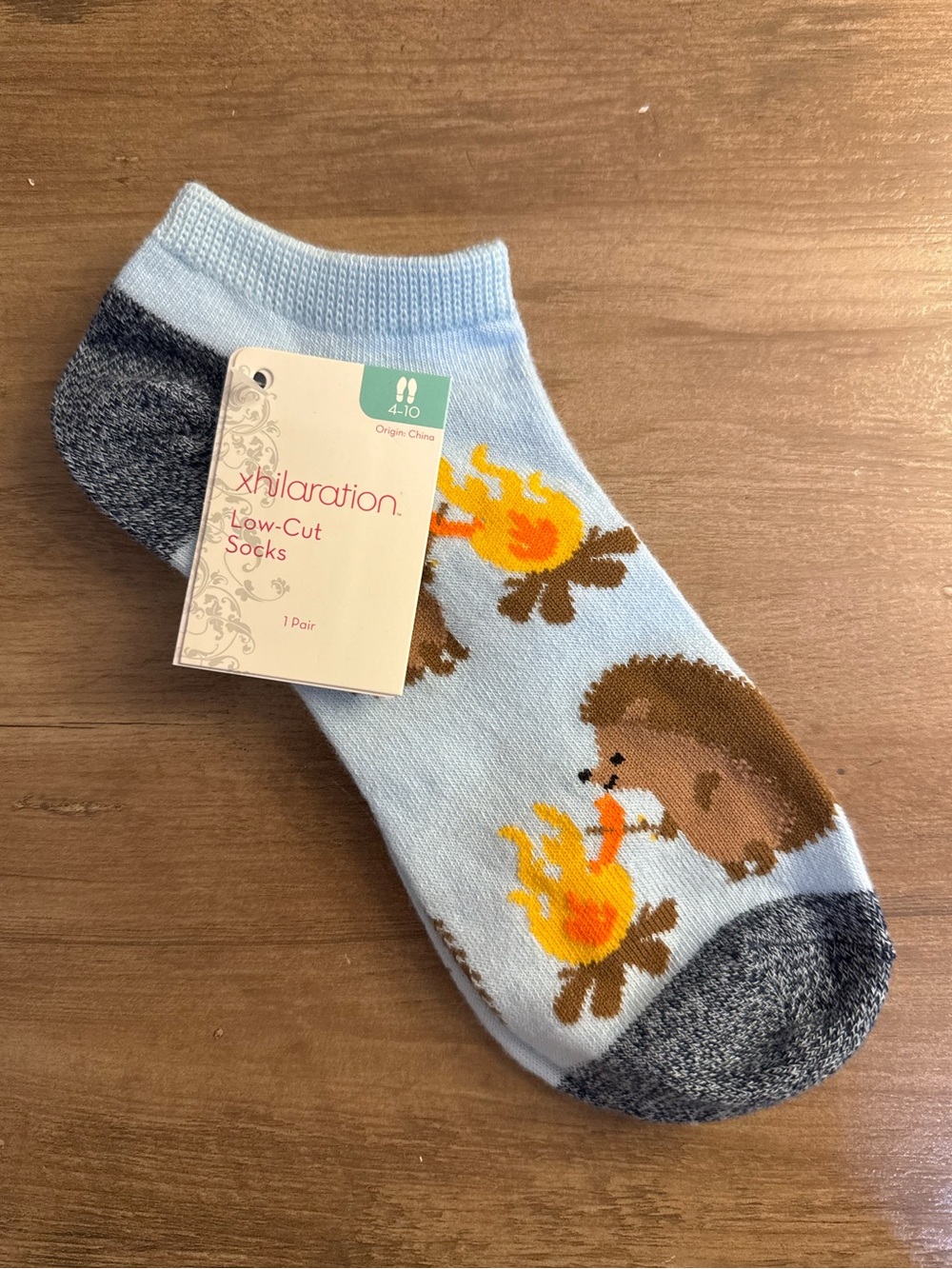 NWT Hedgehog Campfire Low Rise Socks